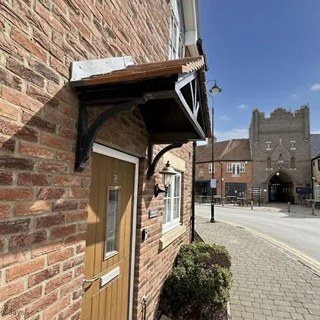 Seakisses - Part Of The The Bay Village With Pool, Gym And Direct Access, Pub, Restaurant, Tennis And Meadows Walks Filey