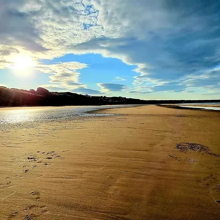 Seakisses - Part Of The The Bay Filey Village With Pool, Gym And Direct Access, Pub, Restaurant, Tennis And Meadows Walks Tatil Evi