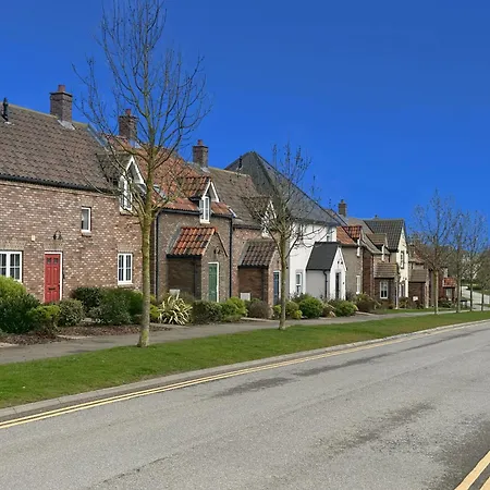 Seakisses - Part Of The The Bay Filey Village With Pool, Gym And Direct Access, Pub, Restaurant, Tennis And Meadows Walks Tatil Evi Reighton